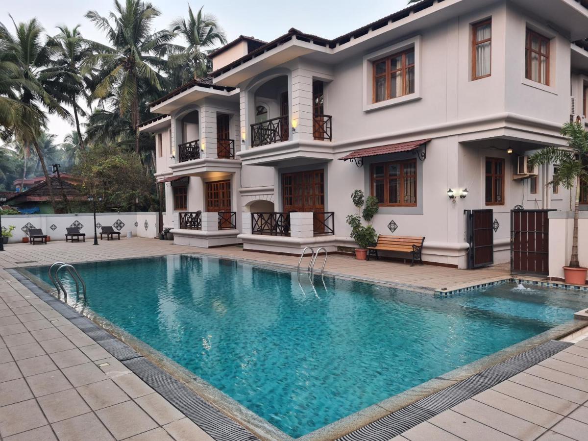 Coastal Suites Apart-Hotel โคลวา ภายนอก รูปภาพ