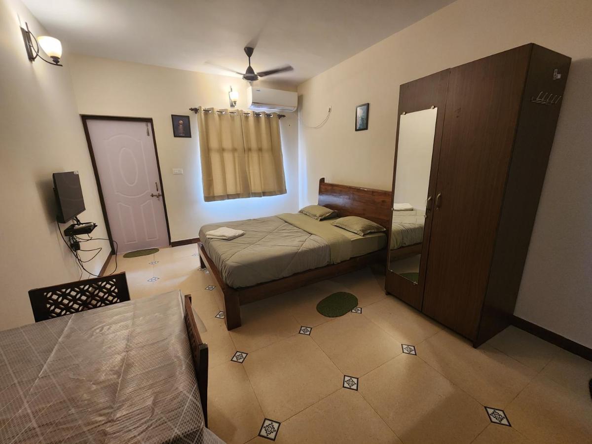 Coastal Suites Apart-Hotel โคลวา ภายนอก รูปภาพ