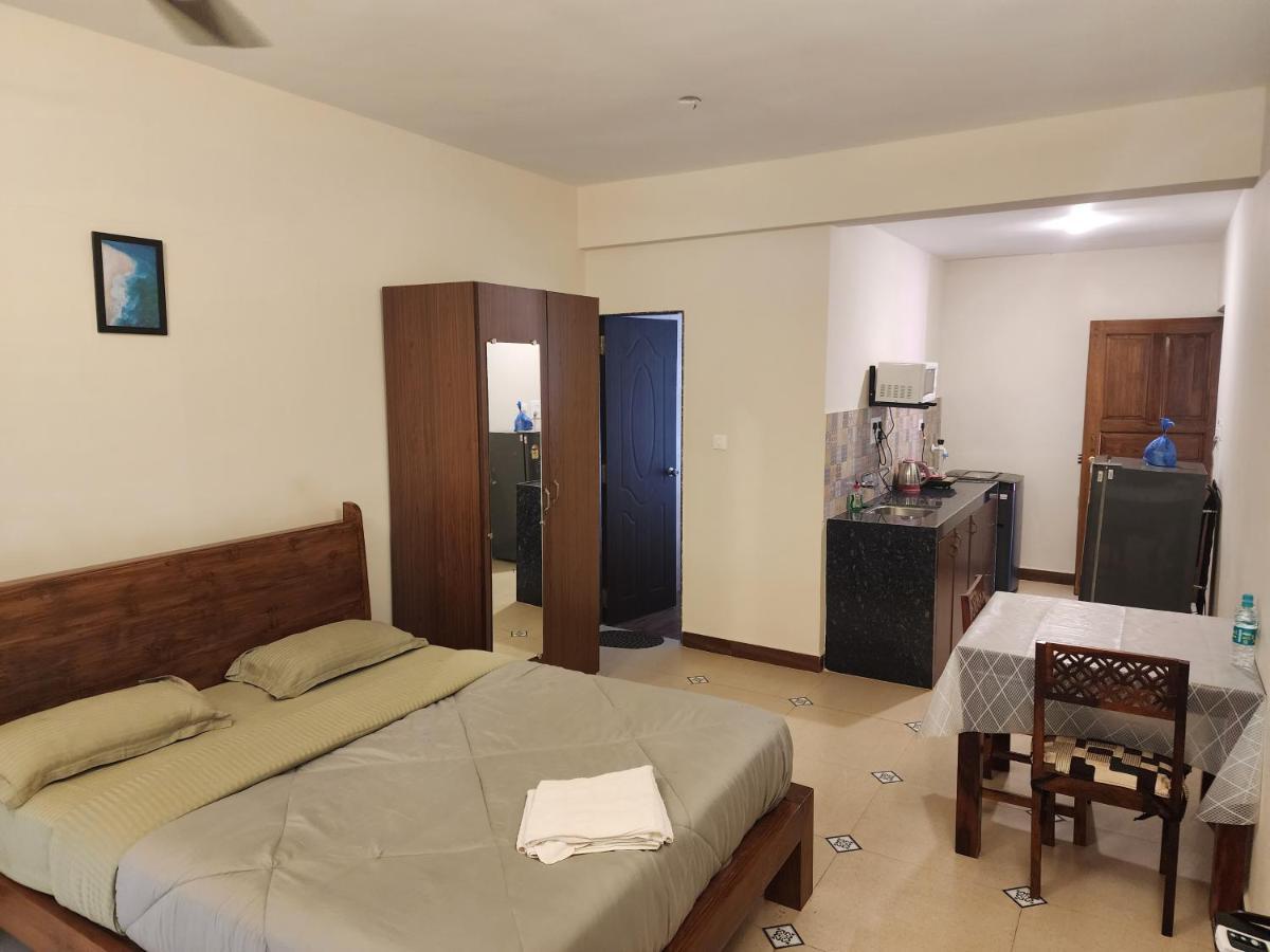 Coastal Suites Apart-Hotel โคลวา ภายนอก รูปภาพ